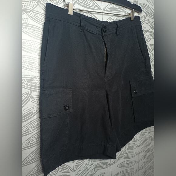 Aritzia Community Shorts Black Cotton Cargo Bermuda - Picture 4 of 6